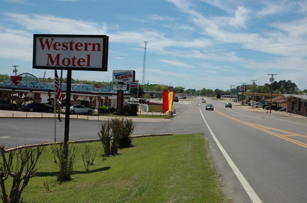 Western Motel - Prentiss Bagian luar foto