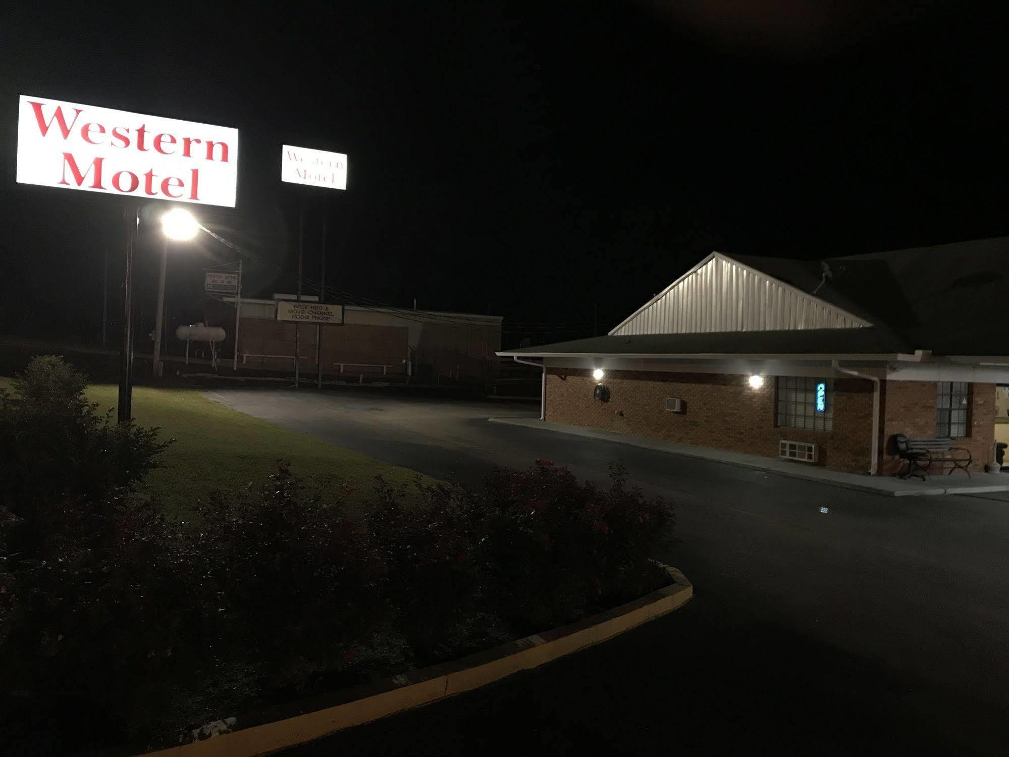 Western Motel - Prentiss Bagian luar foto
