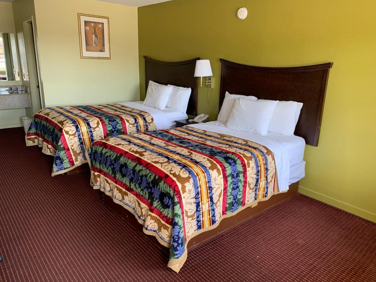 Western Motel - Prentiss Bagian luar foto